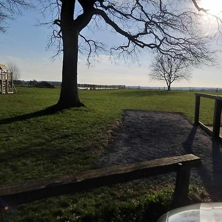Very Spacious House With Sauna Spa And Countryside Views ゴウブー エクステリア 写真
