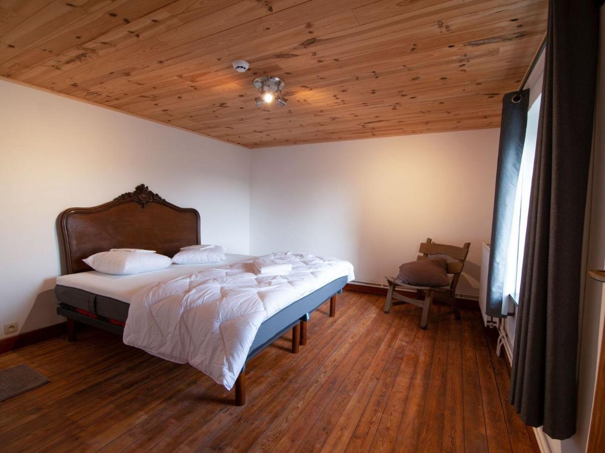 Very Spacious House With Sauna Spa And Countryside Views ゴウブー エクステリア 写真