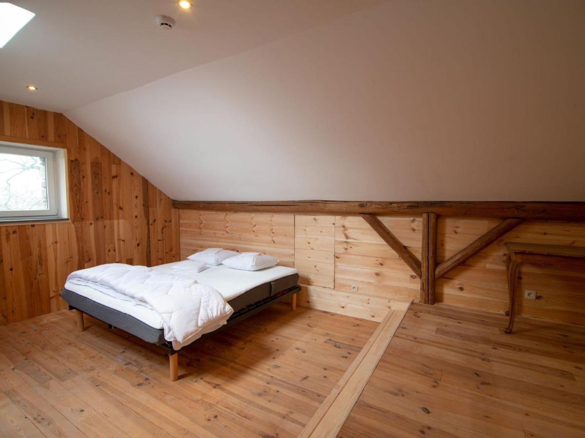 Very Spacious House With Sauna Spa And Countryside Views ゴウブー エクステリア 写真