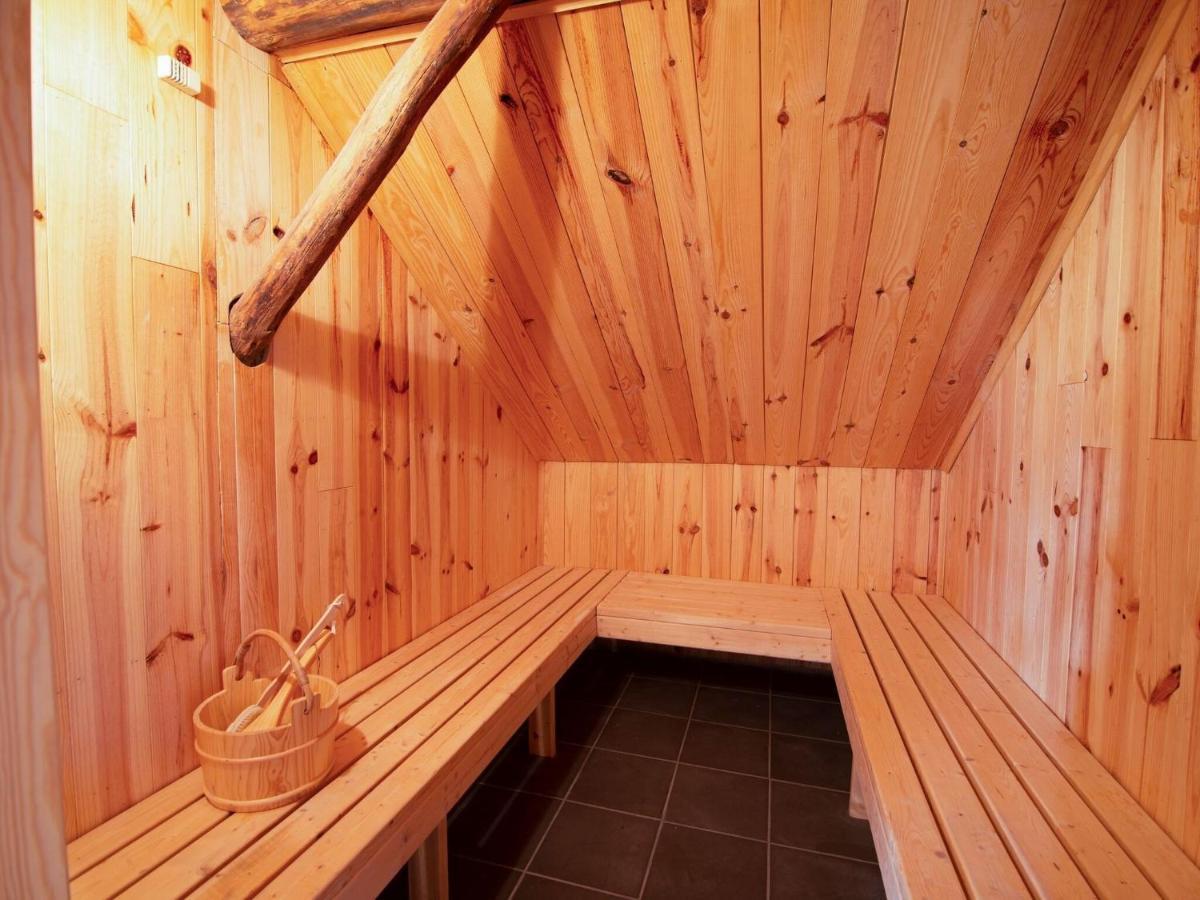 Very Spacious House With Sauna Spa And Countryside Views ゴウブー エクステリア 写真