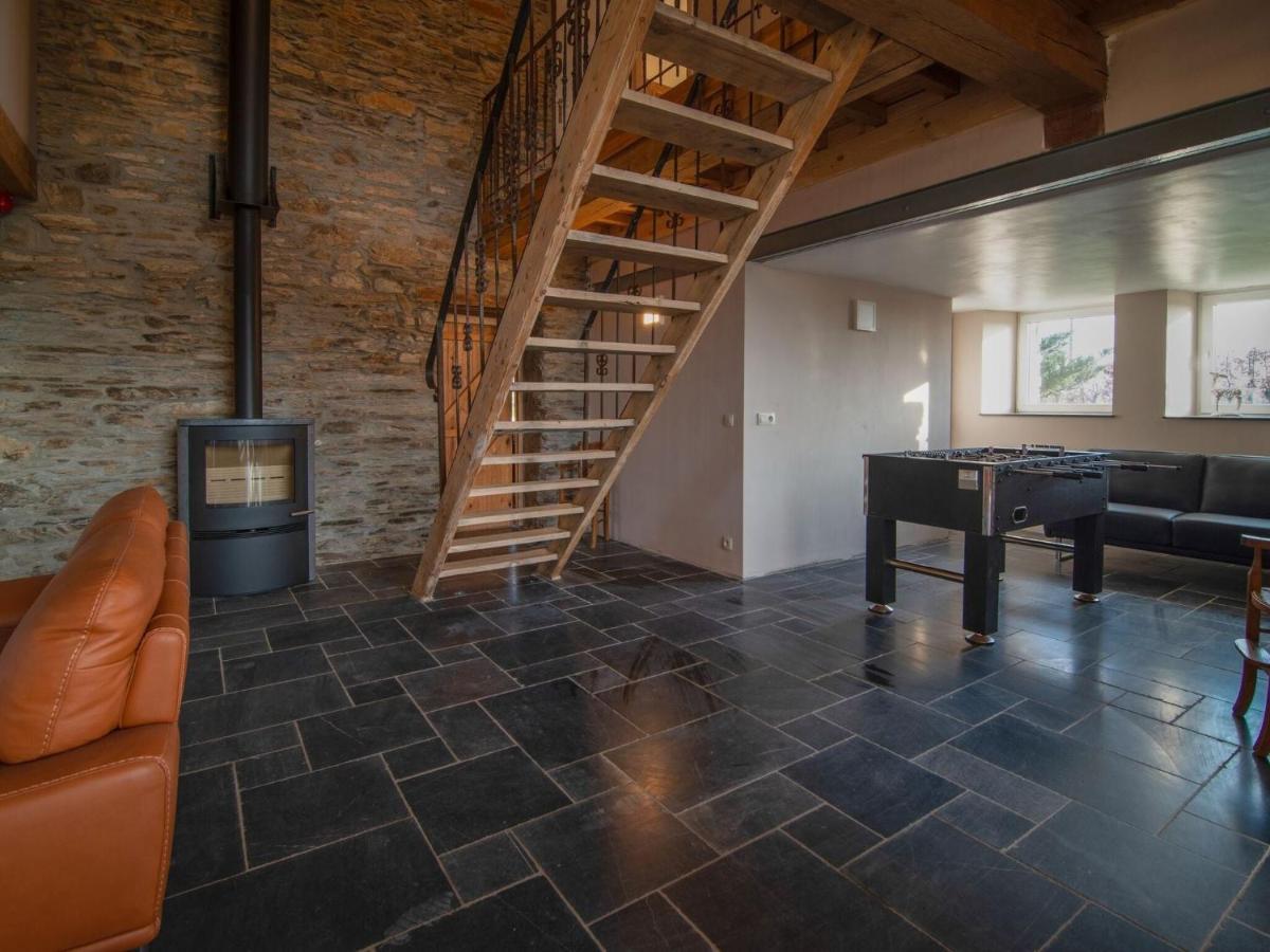 Very Spacious House With Sauna Spa And Countryside Views ゴウブー エクステリア 写真