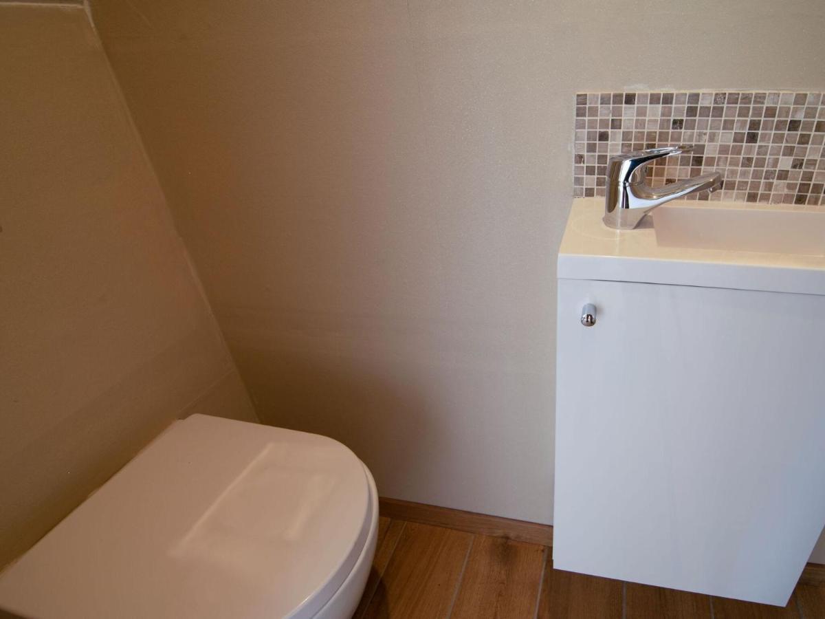 Very Spacious House With Sauna Spa And Countryside Views ゴウブー エクステリア 写真