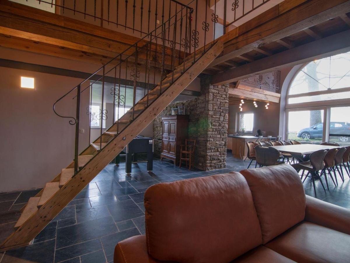 Very Spacious House With Sauna Spa And Countryside Views ゴウブー エクステリア 写真