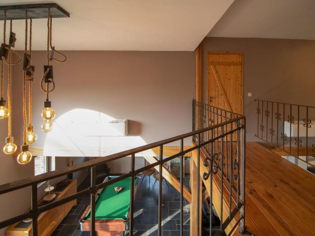 Very Spacious House With Sauna Spa And Countryside Views ゴウブー エクステリア 写真